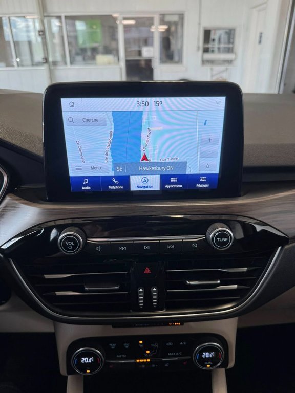 2020 Ford Escape Titanium Hybrid in Hawkesbury, Ontario - 26 - w1024h768px