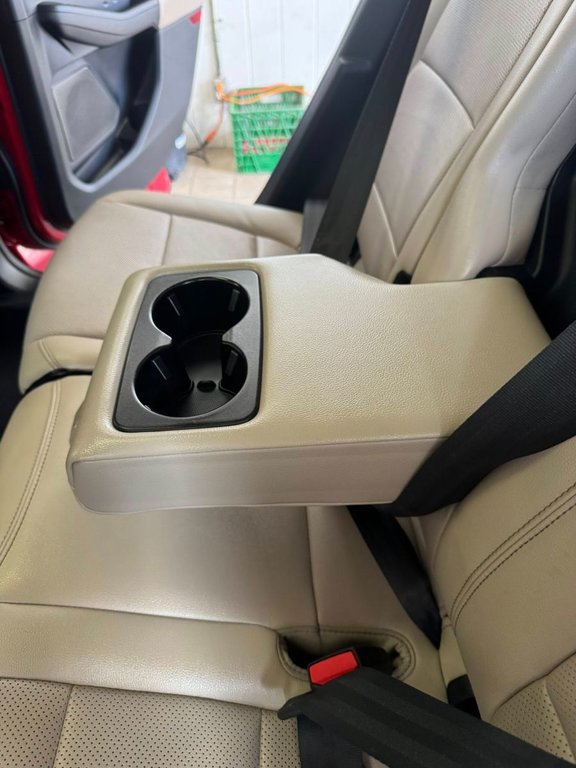 2020 Ford Escape Titanium Hybrid in Hawkesbury, Ontario - 15 - w1024h768px