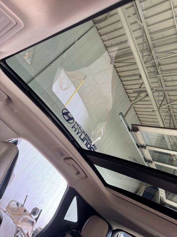 2020 Ford Escape Titanium Hybrid in Hawkesbury, Ontario - 35 - w1024h768px