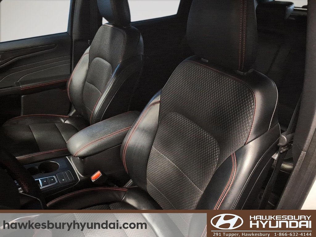 2023 Ford Escape ST-Line in Hawkesbury, Ontario - 8 - w1024h768px