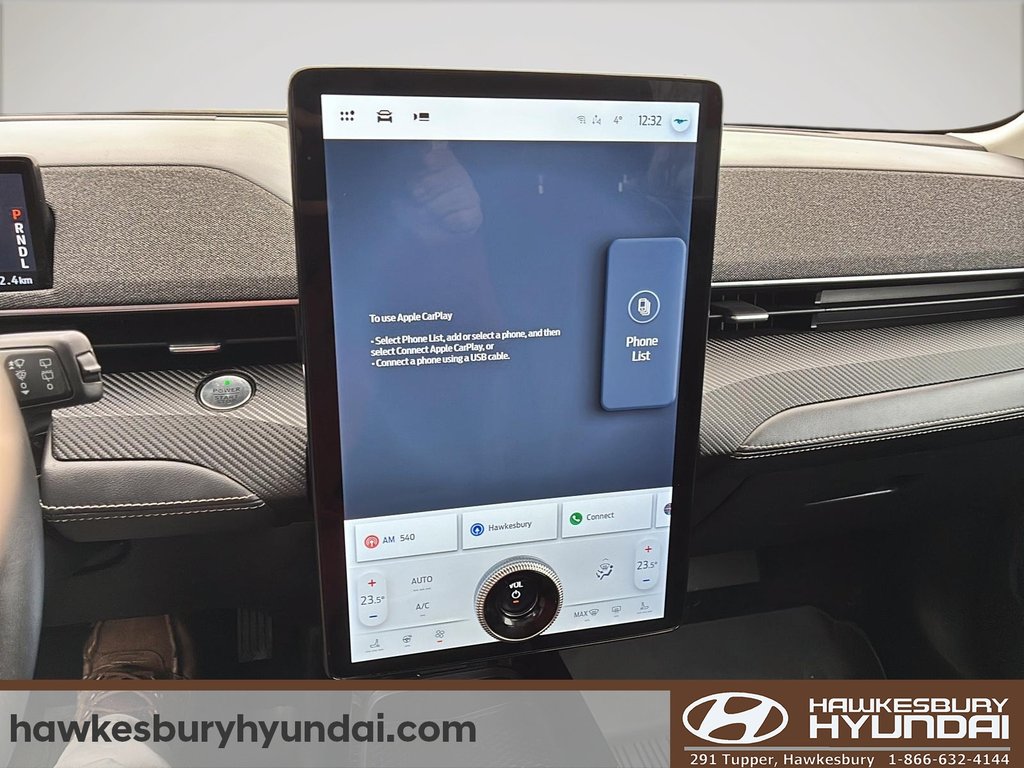 2023 Ford Mustang Mach-E Premium in Hawkesbury, Ontario - 18 - w1024h768px