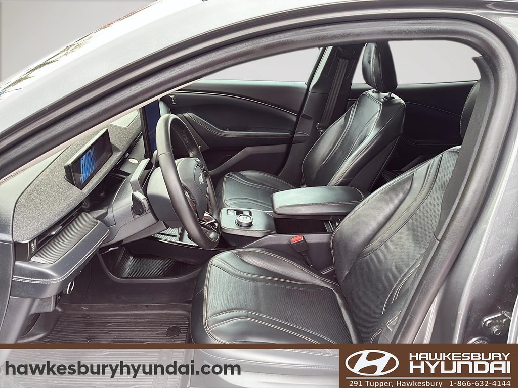 2023 Ford Mustang Mach-E Premium in Hawkesbury, Ontario - 9 - w1024h768px