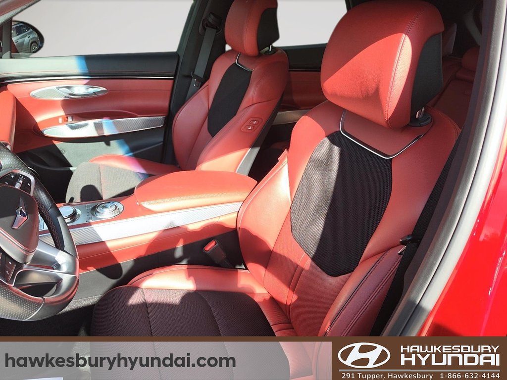 2023 GENESIS GV70 3.5T Sport in Hawkesbury, Ontario - 12 - w1024h768px