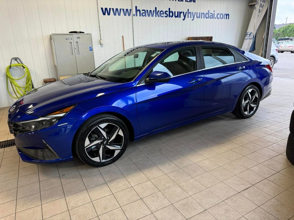 2023  Elantra Hybrid Luxury in Hawkesbury, Ontario - 2 - w1024h768px