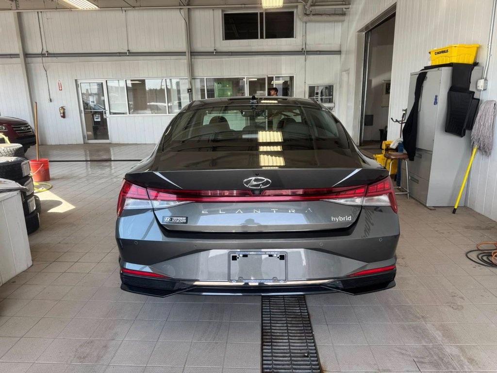 2023 Hyundai Elantra Hybrid Luxury in Hawkesbury, Ontario - 12 - w1024h768px