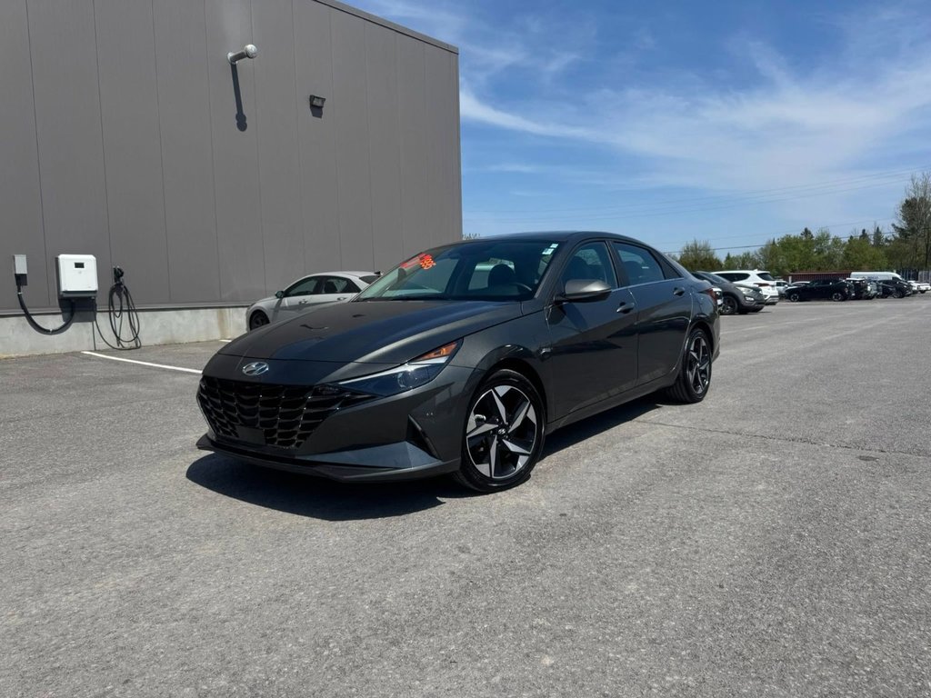 2023 Hyundai Elantra Hybrid Luxury in Hawkesbury, Ontario - 2 - w1024h768px