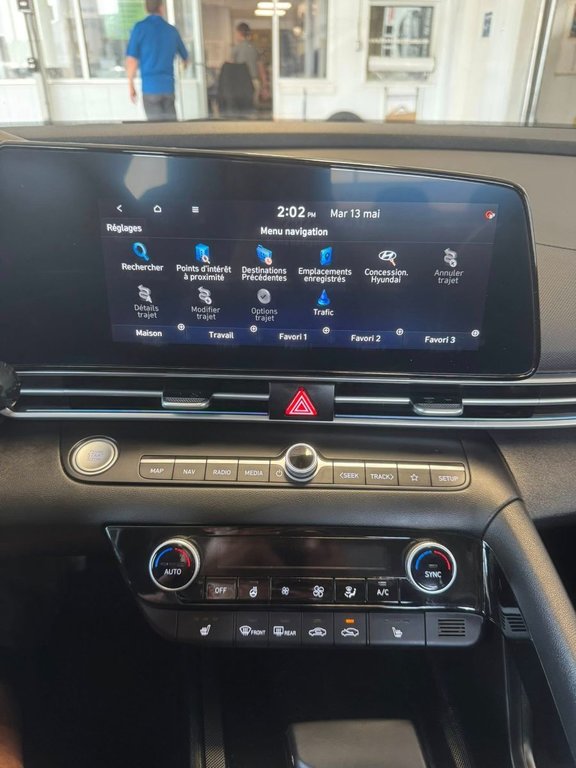 2023 Hyundai Elantra Hybrid Luxury in Hawkesbury, Ontario - 27 - w1024h768px