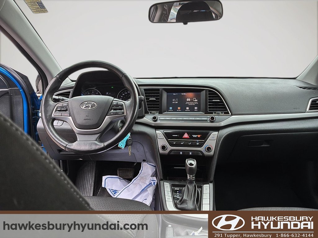 2017 Hyundai Elantra GL in Hawkesbury, Ontario - 10 - w1024h768px