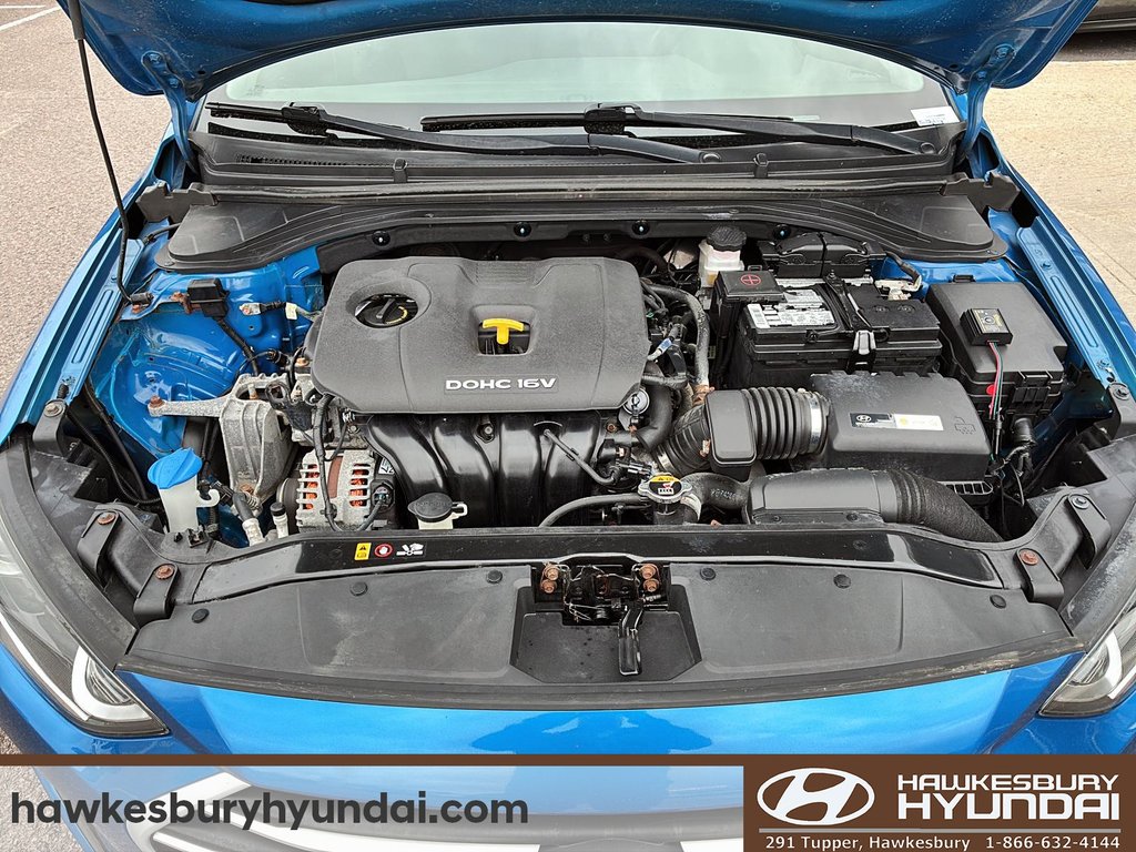 2017 Hyundai Elantra GL in Hawkesbury, Ontario - 8 - w1024h768px