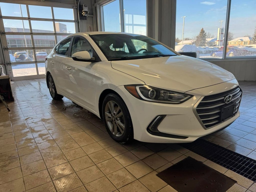 2018 Hyundai Elantra GL in Hawkesbury, Ontario - 5 - w1024h768px