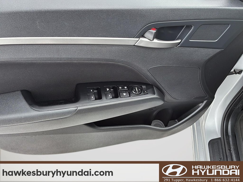 Hyundai Elantra GL 2018 à Hawkesbury, Ontario - 11 - w1024h768px