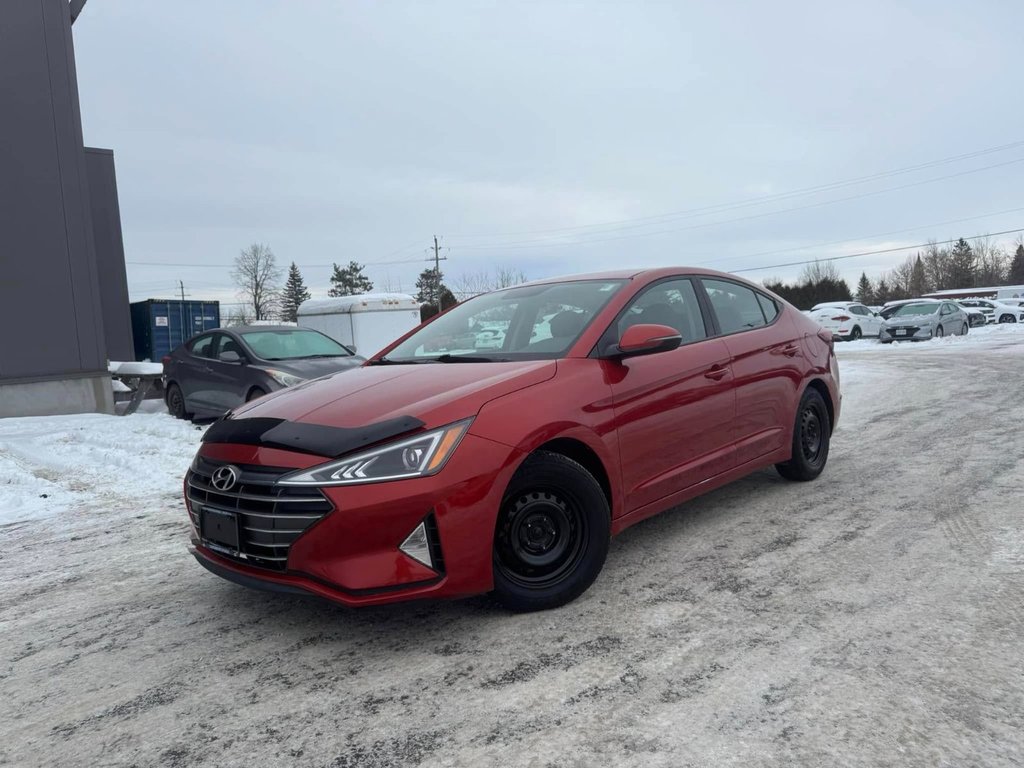 2020 Hyundai Elantra Preferred in Hawkesbury, Ontario - 2 - w1024h768px