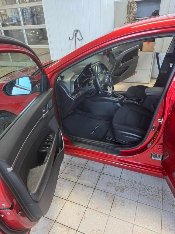 2020 Hyundai Elantra Preferred in Hawkesbury, Ontario - 13 - w1024h768px