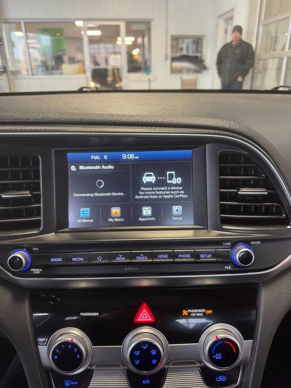 2020 Hyundai Elantra Preferred in Hawkesbury, Ontario - 20 - w1024h768px