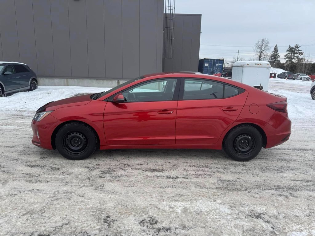 2020 Hyundai Elantra Preferred in Hawkesbury, Ontario - 4 - w1024h768px