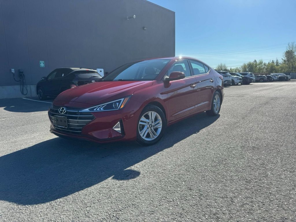 2020 Hyundai Elantra Preferred in Hawkesbury, Ontario - 2 - w1024h768px