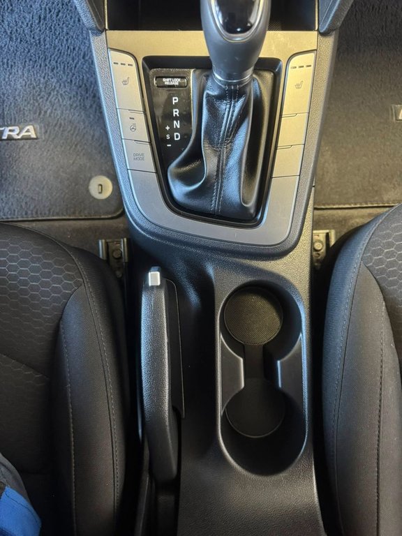 2020 Hyundai Elantra Preferred in Hawkesbury, Ontario - 19 - w1024h768px