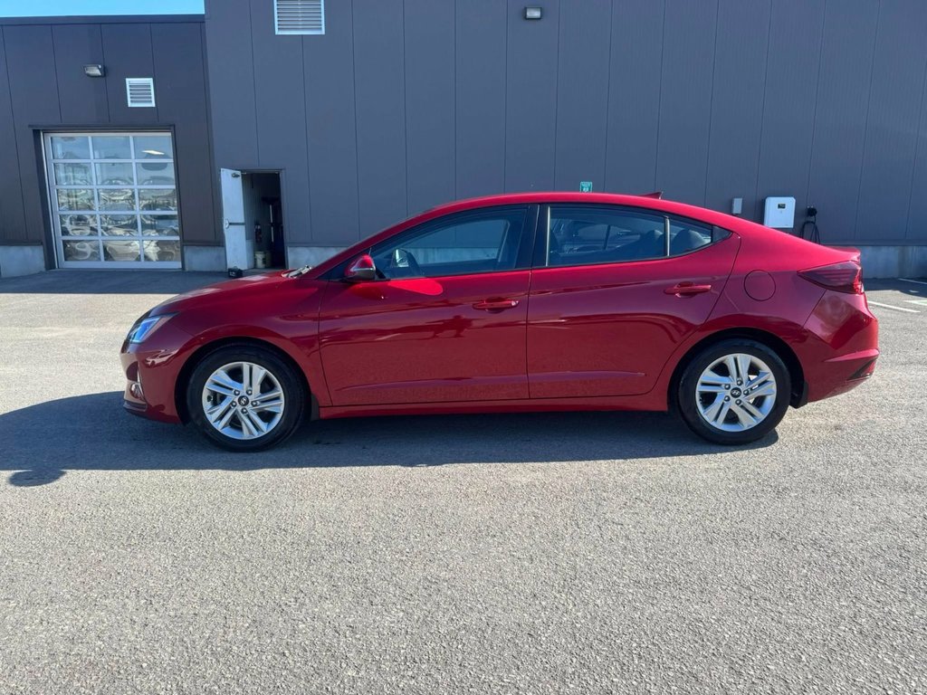 2020 Hyundai Elantra Preferred in Hawkesbury, Ontario - 4 - w1024h768px