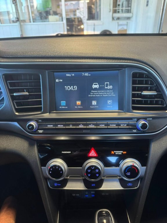 2020 Hyundai Elantra Preferred in Hawkesbury, Ontario - 20 - w1024h768px