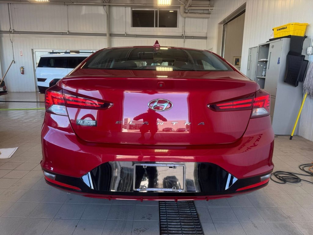 2020 Hyundai Elantra Preferred in Hawkesbury, Ontario - 14 - w1024h768px
