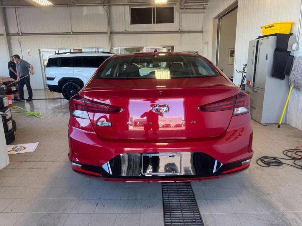 2020 Hyundai Elantra Preferred in Hawkesbury, Ontario - 12 - w1024h768px