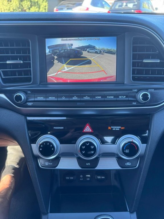 2020 Hyundai Elantra Preferred in Hawkesbury, Ontario - 22 - w1024h768px