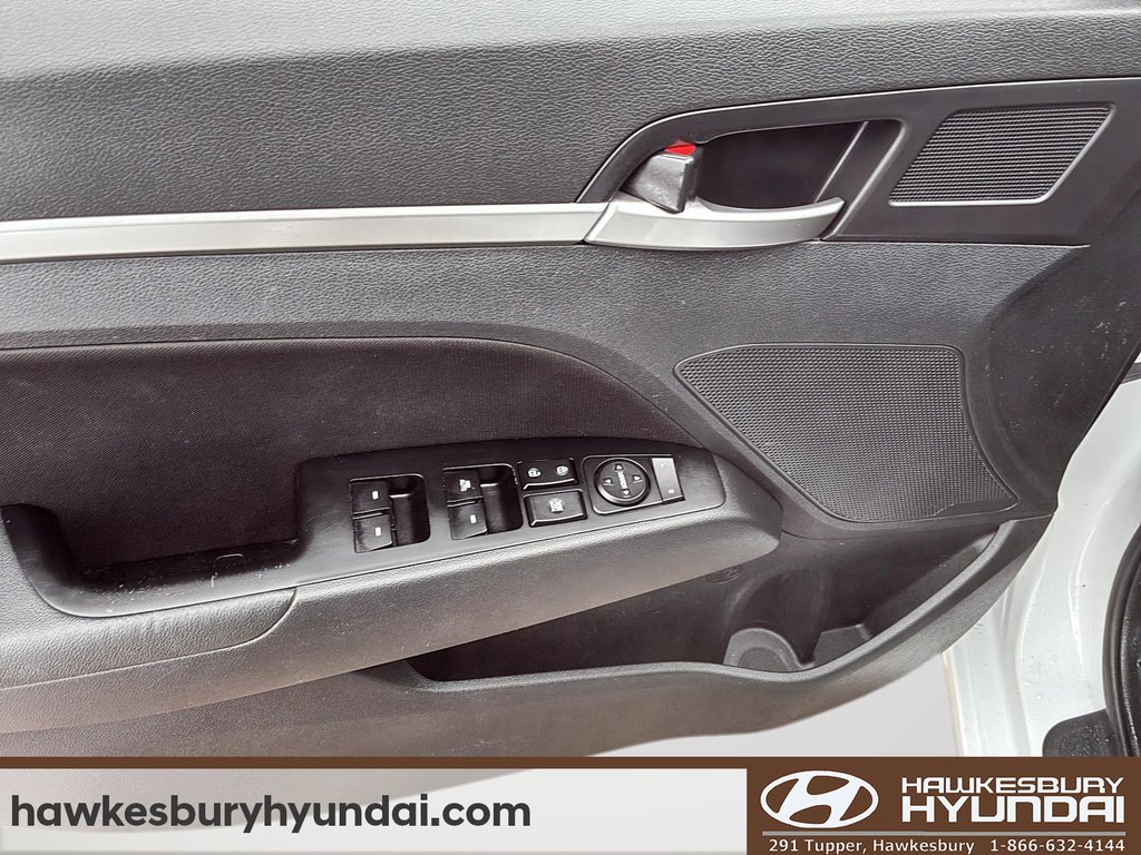 Hyundai Elantra Preferred w/Sun & Safety Package 2020 à Hawkesbury, Ontario - 11 - w1024h768px