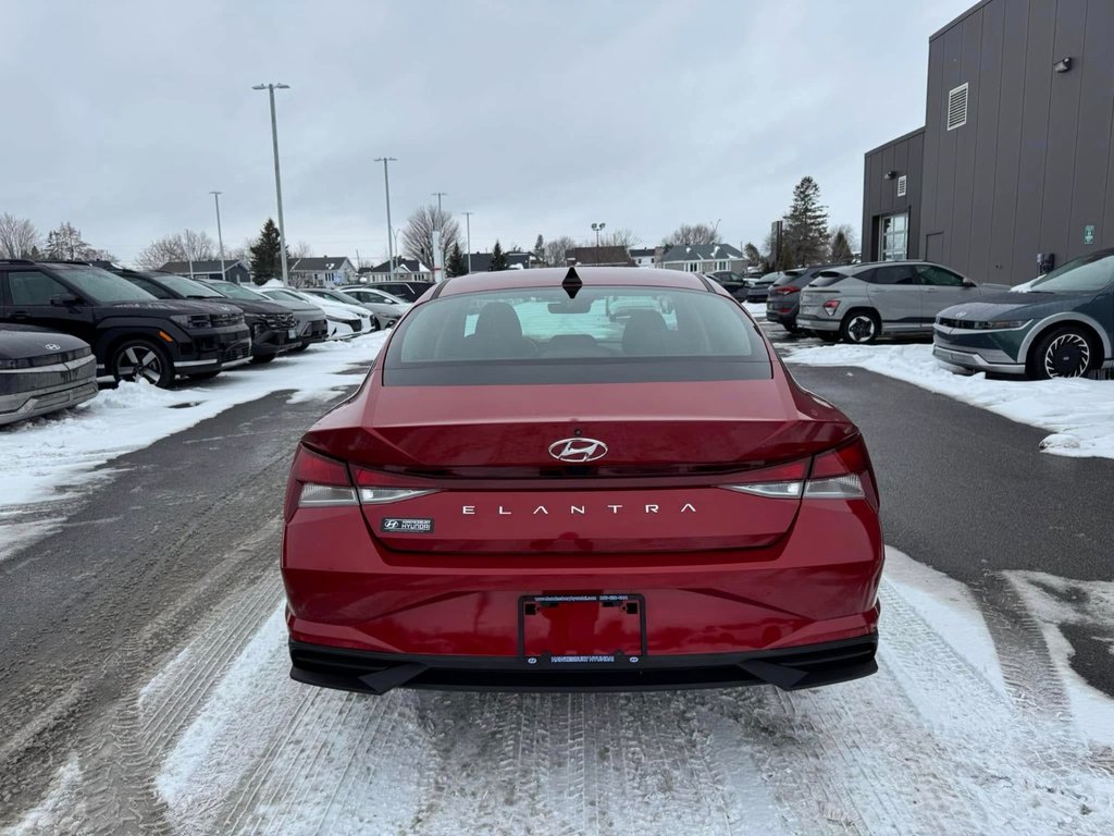 2021 Hyundai Elantra Preferred in Hawkesbury, Ontario - 11 - w1024h768px