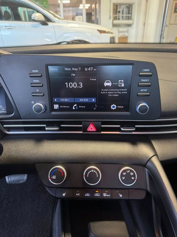 2021 Hyundai Elantra Essential in Hawkesbury, Ontario - 25 - w1024h768px