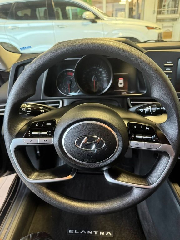 2021 Hyundai Elantra Essential in Hawkesbury, Ontario - 29 - w1024h768px