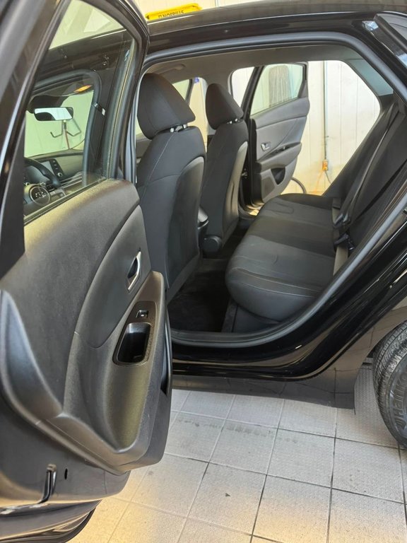 2021 Hyundai Elantra Essential in Hawkesbury, Ontario - 18 - w1024h768px