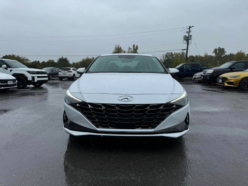 2022  Elantra Ultimate in Hawkesbury, Ontario - 9 - w1024h768px