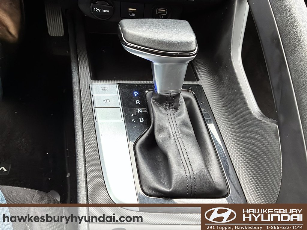 2022 Hyundai Elantra Preferred in Hawkesbury, Ontario - 16 - w1024h768px