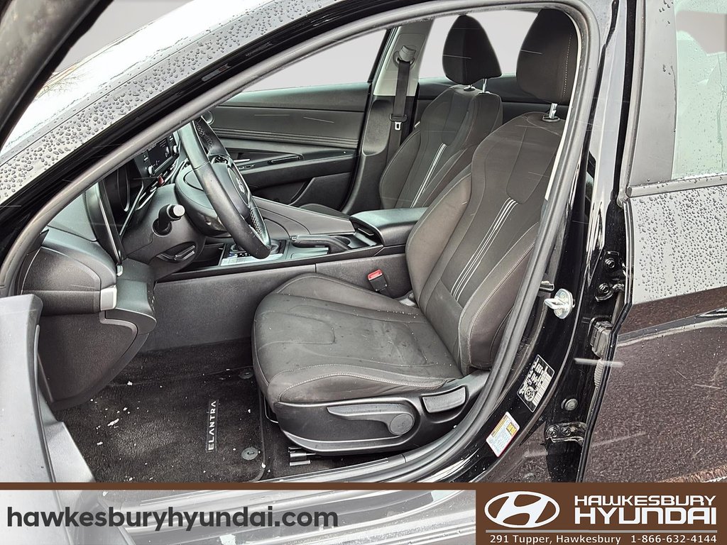 2022 Hyundai Elantra Preferred in Hawkesbury, Ontario - 10 - w1024h768px