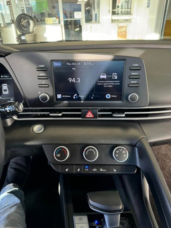 2023  Elantra Preferred in Hawkesbury, Ontario - 18 - w1024h768px