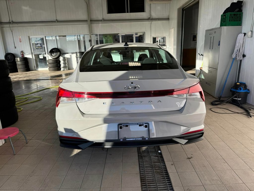 2023  Elantra Preferred in Hawkesbury, Ontario - 9 - w1024h768px