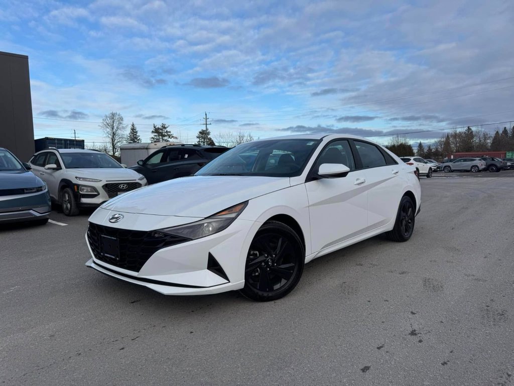 Elantra Preferred 2023 à Hawkesbury, Ontario - 2 - w1024h768px