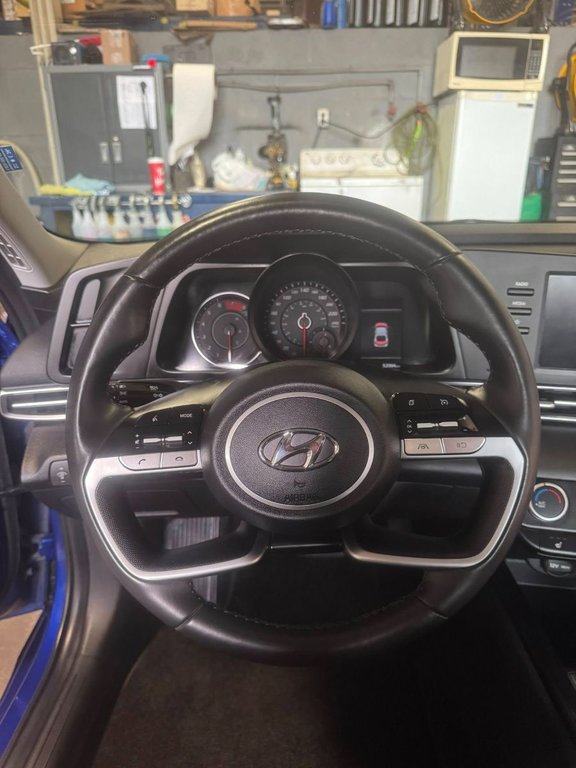 2023 Hyundai Elantra Preferred in Hawkesbury, Ontario - 18 - w1024h768px
