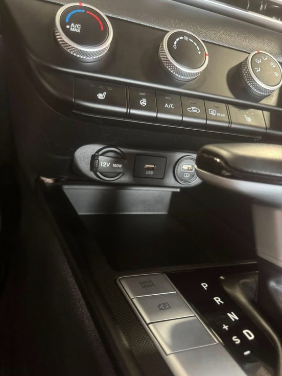 2023 Hyundai Elantra Preferred in Hawkesbury, Ontario - 12 - w1024h768px