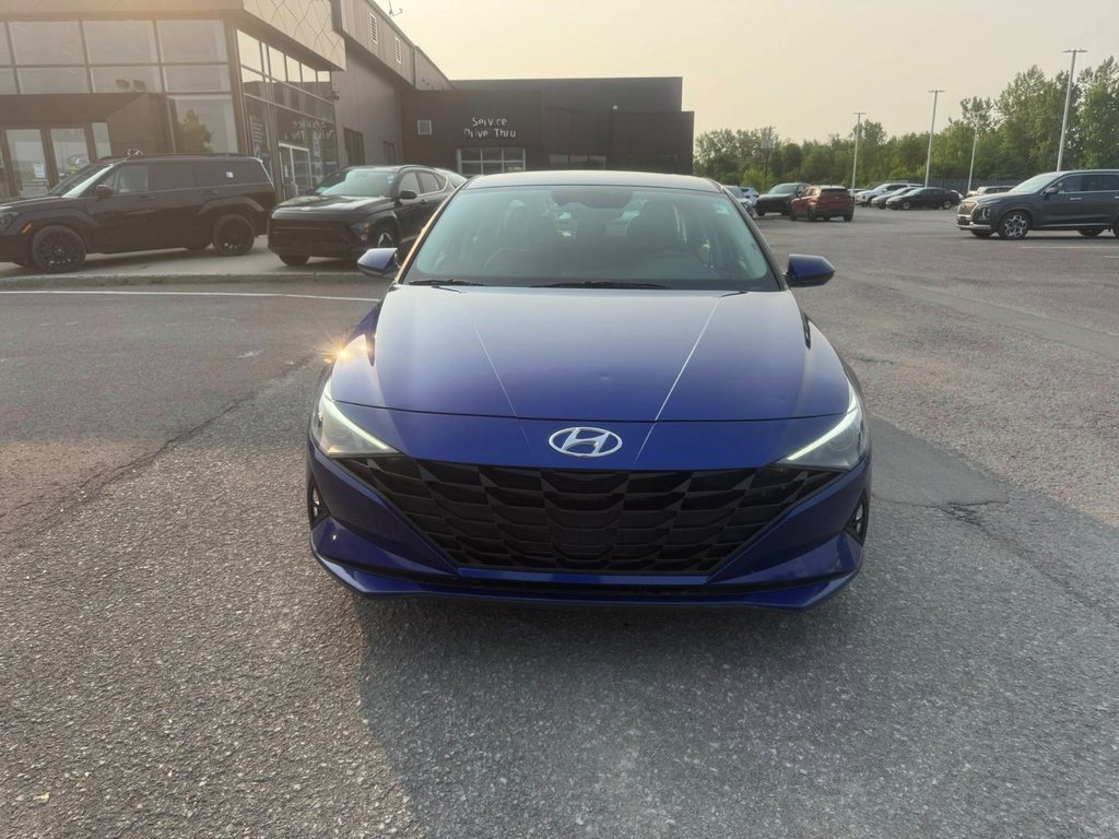 2023 Hyundai Elantra Preferred in Hawkesbury, Ontario - 3 - w1024h768px