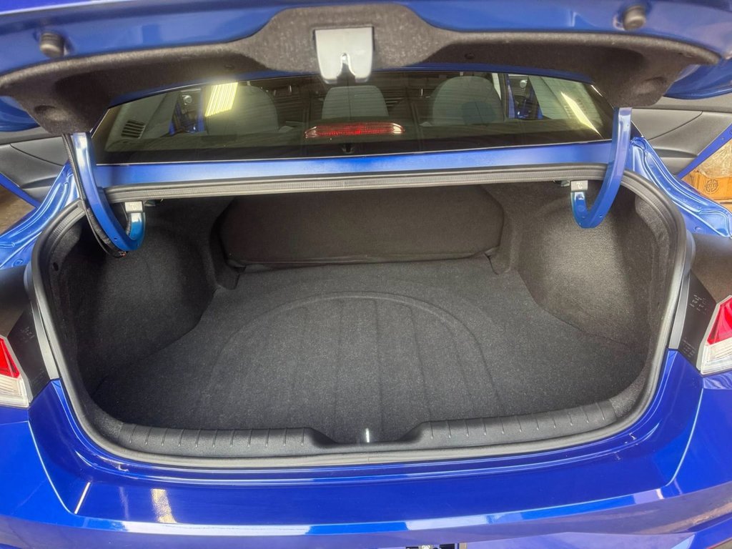 2023 Hyundai Elantra Preferred in Hawkesbury, Ontario - 22 - w1024h768px