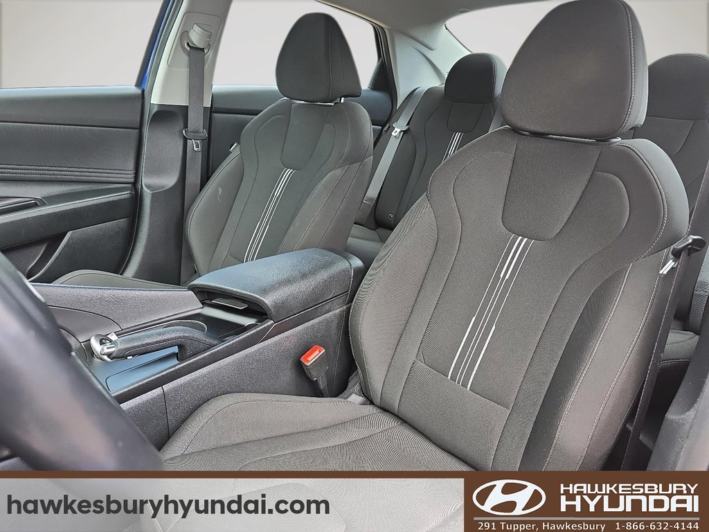 2024 Hyundai Elantra Preferred in Hawkesbury, Ontario - 10 - w1024h768px
