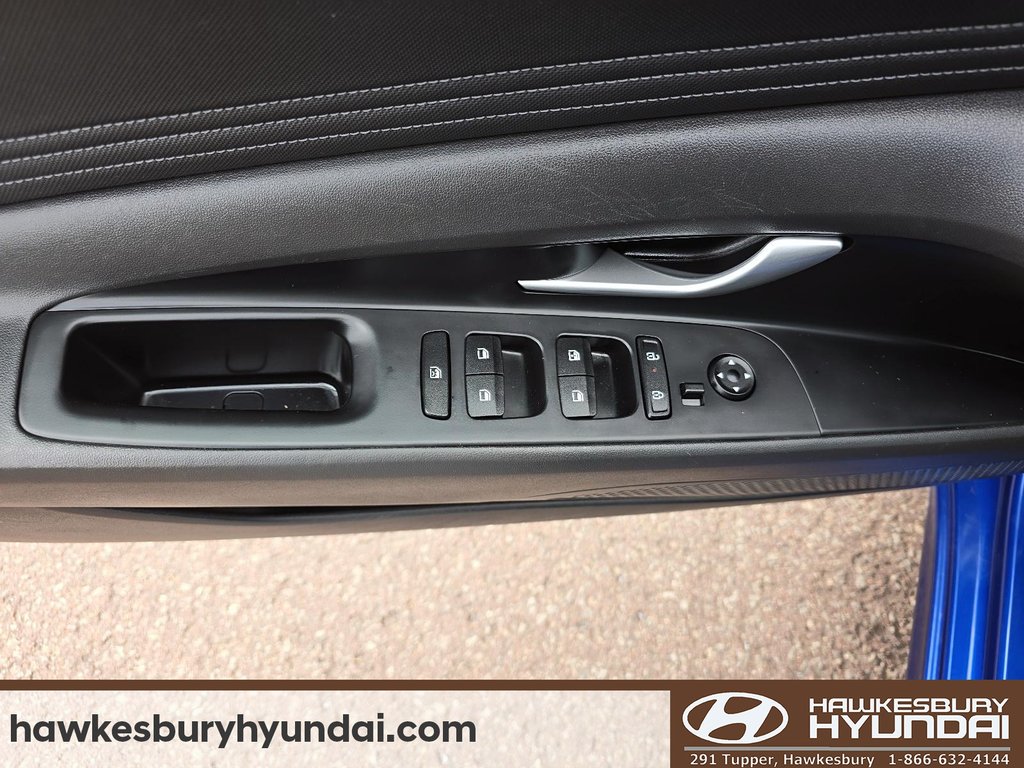 2024 Hyundai Elantra Preferred in Hawkesbury, Ontario - 13 - w1024h768px