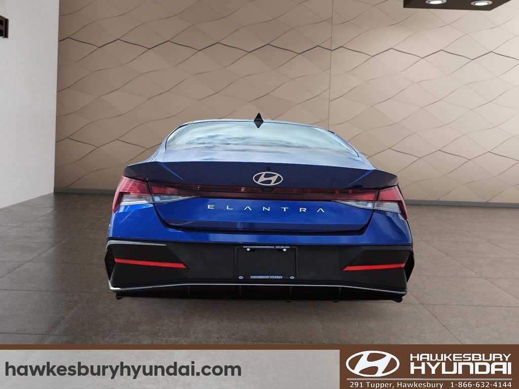 2024 Hyundai Elantra Preferred in Hawkesbury, Ontario - 3 - w1024h768px