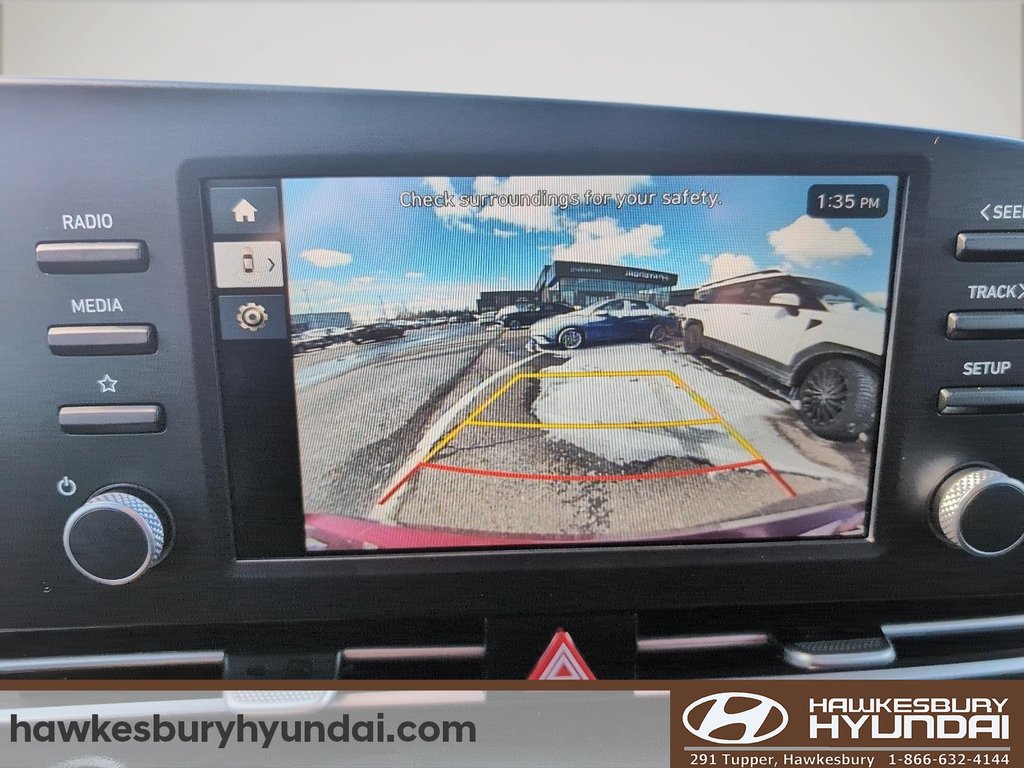 2024 Hyundai Elantra Preferred in Hawkesbury, Ontario - 16 - w1024h768px