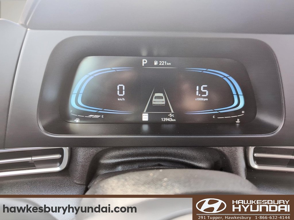 2024 Hyundai Elantra Preferred in Hawkesbury, Ontario - 14 - w1024h768px