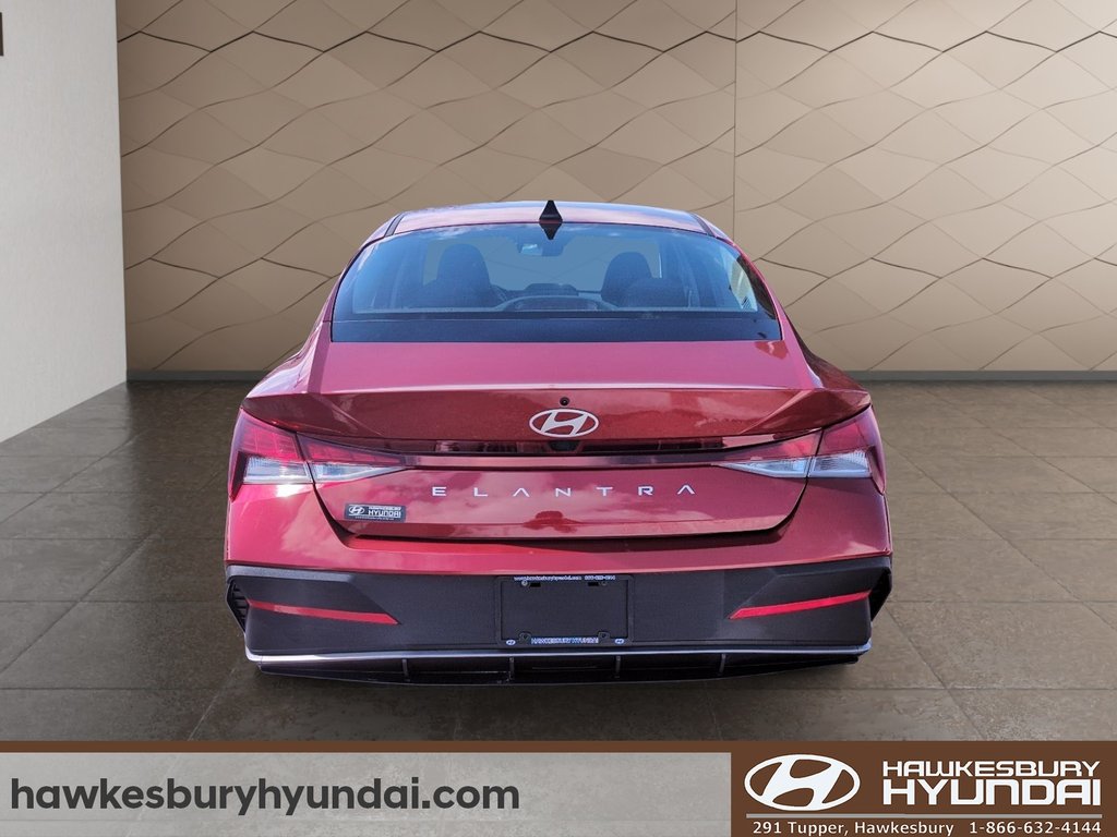 2024 Hyundai Elantra Preferred in Hawkesbury, Ontario - 3 - w1024h768px