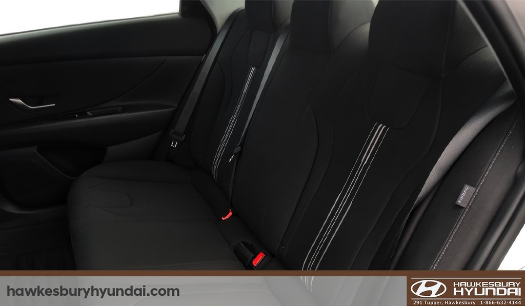 Hyundai Elantra Preferred 2025 à Hawkesbury, Ontario - 4 - w1024h768px