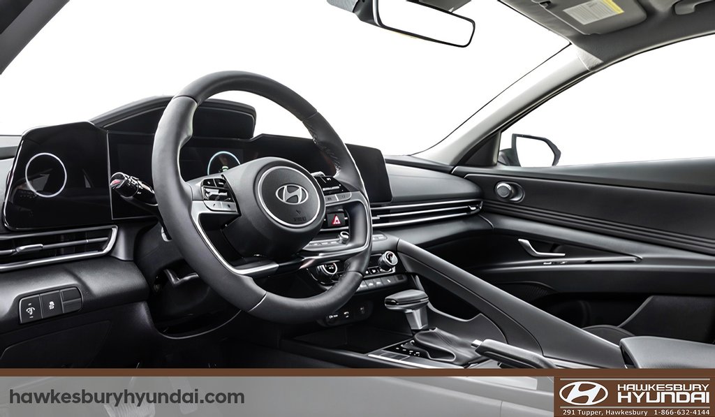 2025 Hyundai Elantra Preferred with Tech Pkg in Hawkesbury, Ontario - 6 - w1024h768px