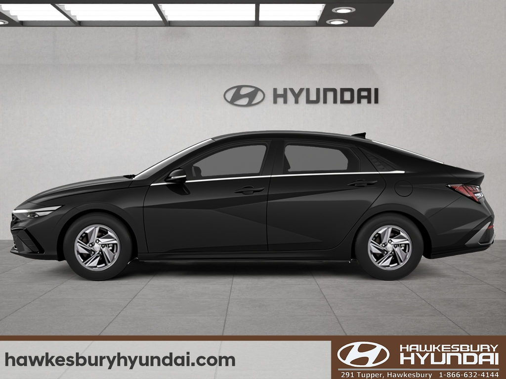 2025 Hyundai Elantra Essential in Hawkesbury, Ontario - 2 - w1024h768px